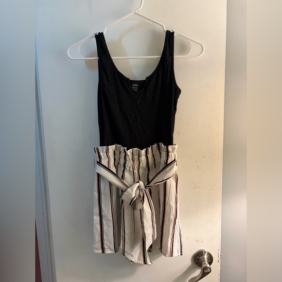 SHEIN Pants - SHEIN Black Ribbed Top Romper